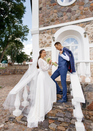 Long Sleeves Ivory Chiffon Church Wedding Dress
